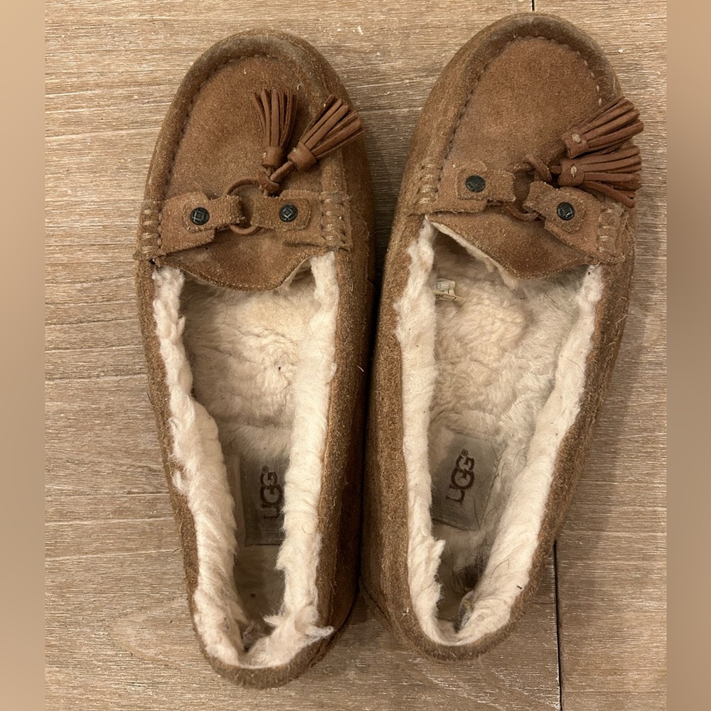 Ugg slippers size 9